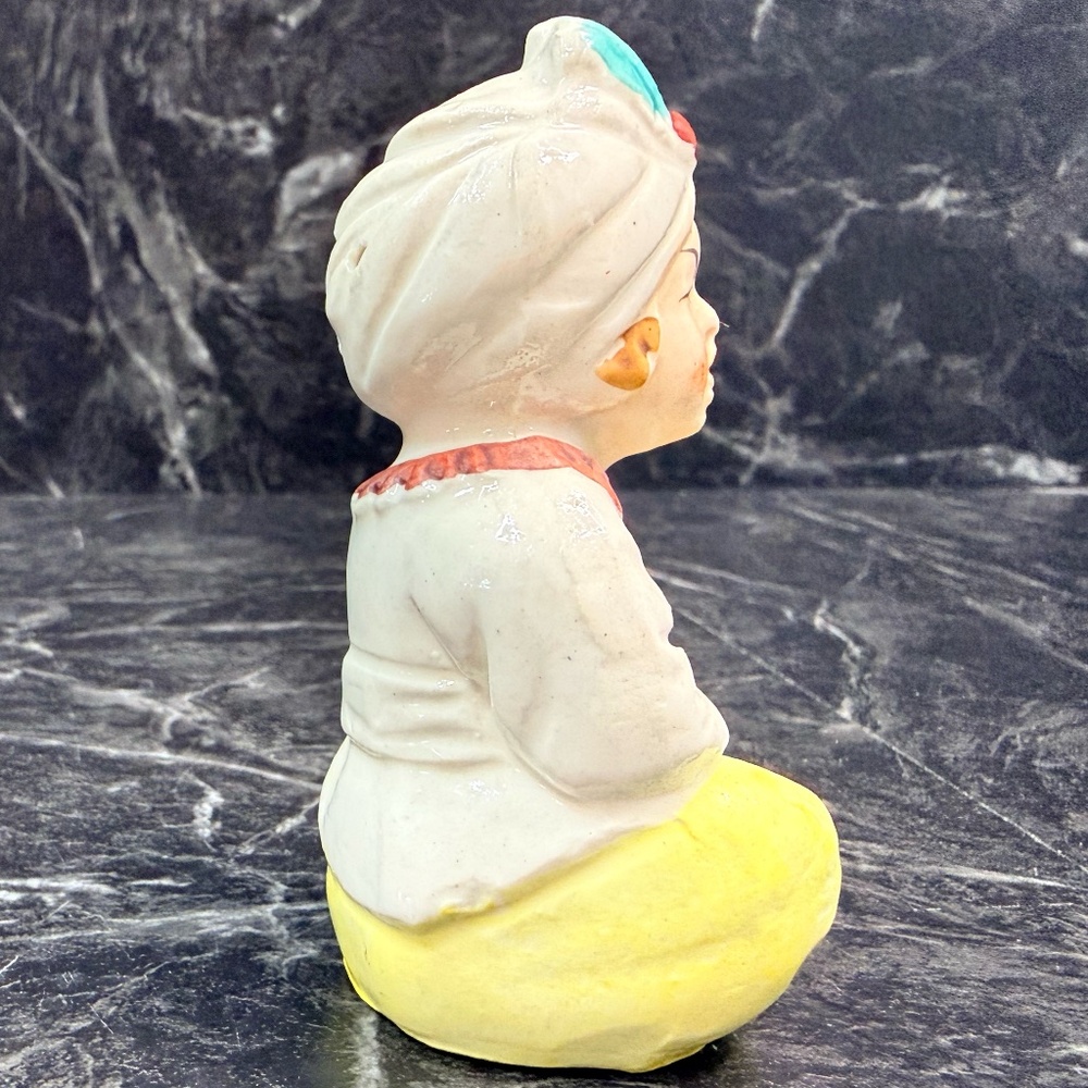 Genie Salt & Pepper Shakers - Picture 7 of 16